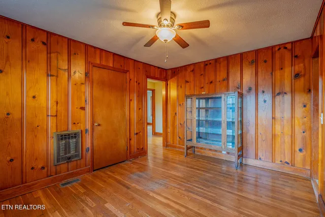 $324,900 | 5904 New Beaver Creek Drive, Knoxville, TN 37931