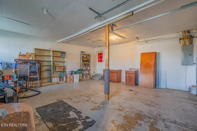 $324,900 | 5904 New Beaver Creek Drive, Knoxville, TN 37931