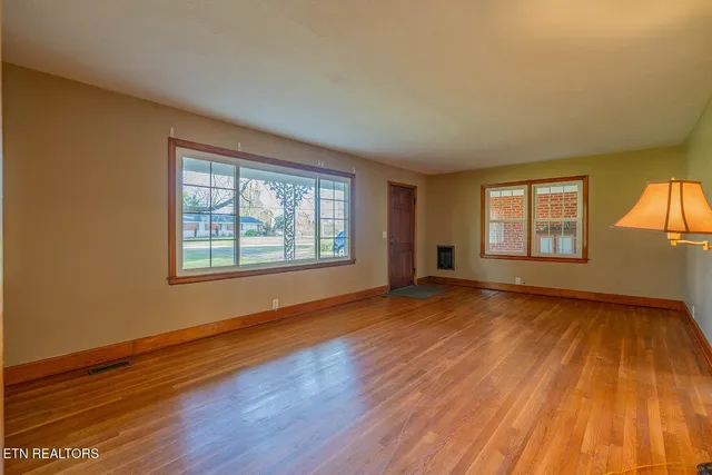 $324,900 | 5904 New Beaver Creek Drive, Knoxville, TN 37931