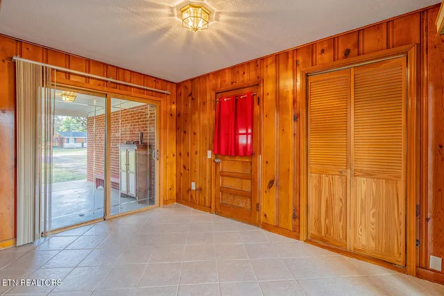 $324,900 | 5904 New Beaver Creek Drive, Knoxville, TN 37931