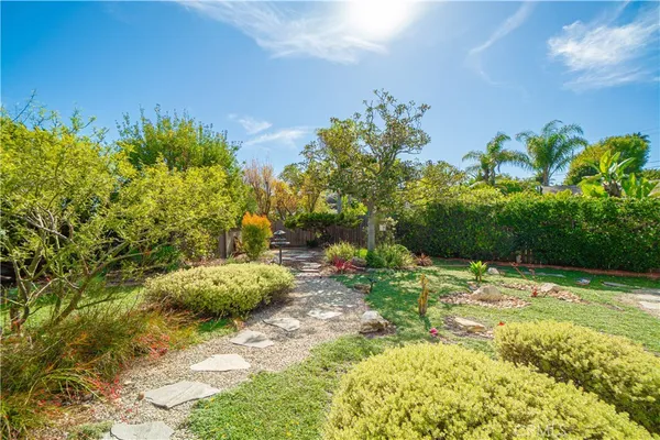 $5,300 | 29312 South Highmore Avenue, Rancho Palos Verdes, CA 90275