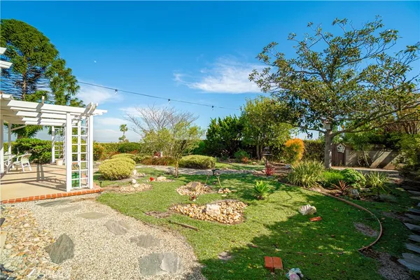$5,300 | 29312 South Highmore Avenue, Rancho Palos Verdes, CA 90275