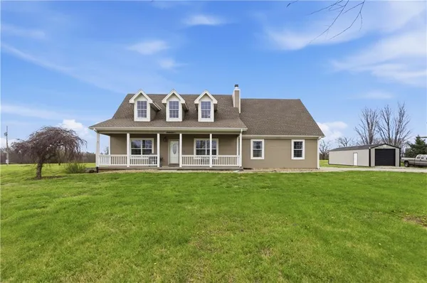 $598,500 | 865 Northwest 1901st Road, Lone Jack, MO 64070