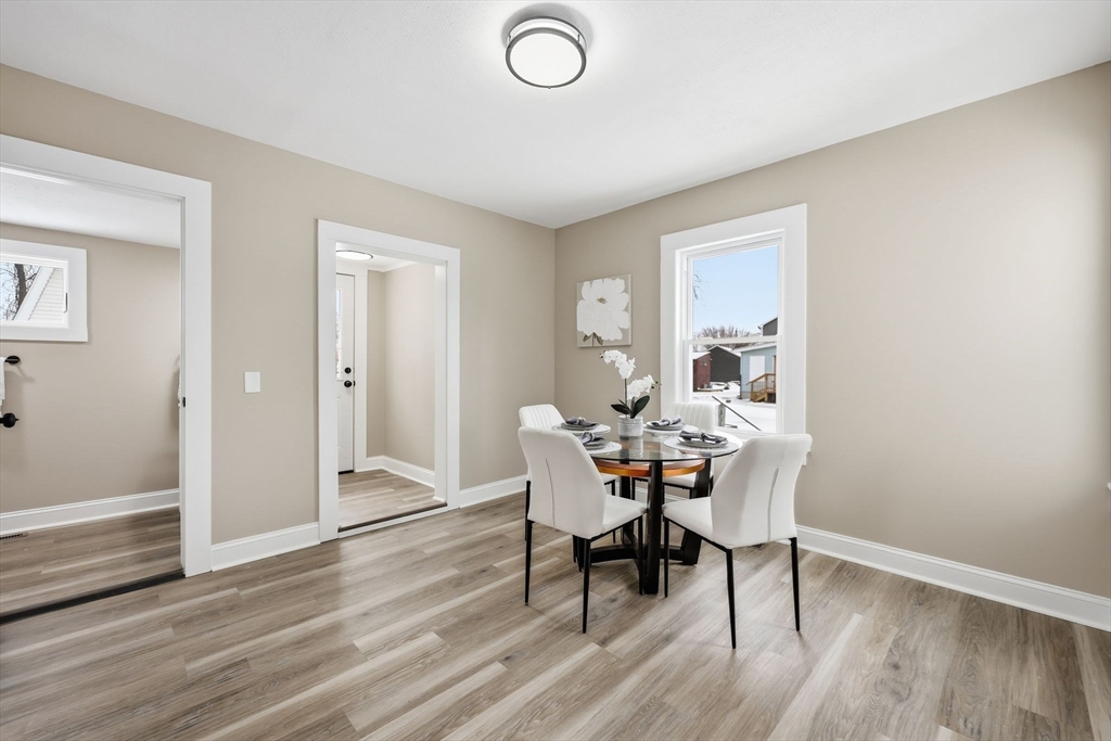 29 Lower Lowell Avenue West Springfield, MA 01089 - Photo 14 of 33