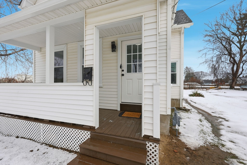 29 Lower Lowell Avenue West Springfield, MA 01089 - Photo 2 of 33