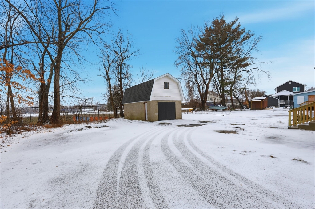 29 Lower Lowell Avenue West Springfield, MA 01089 - Photo 31 of 33