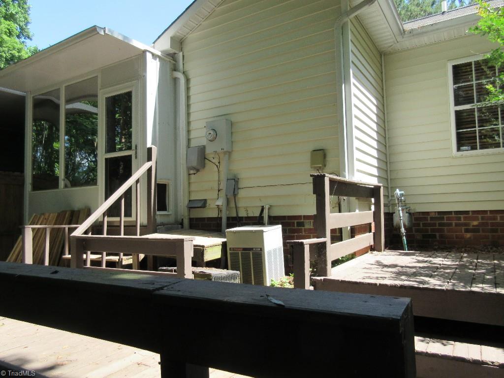 245 Hampton Road, Unit 3B Asheboro, NC 27203 - Photo 15 of 18 Lots of deck space, dog door for pet lovers.