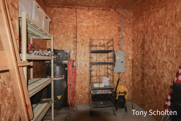 $1,374,900 | 16236 48th Avenue, Coopersville, MI 49404