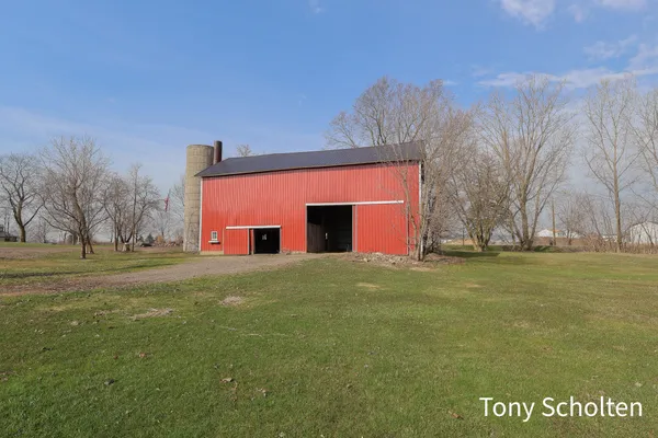 $1,374,900 | 16236 48th Avenue, Coopersville, MI 49404