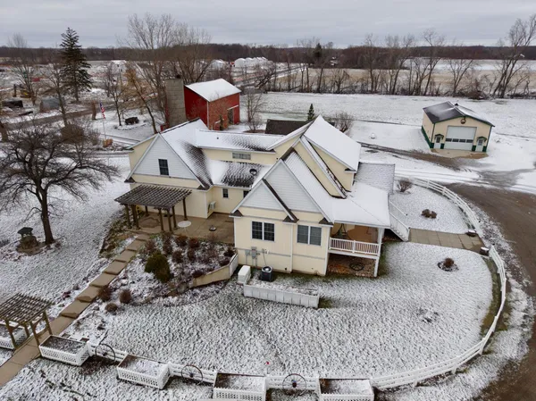 $1,374,900 | 16236 48th Avenue, Coopersville, MI 49404