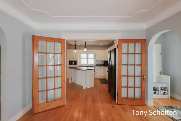 $1,374,900 | 16236 48th Avenue, Coopersville, MI 49404