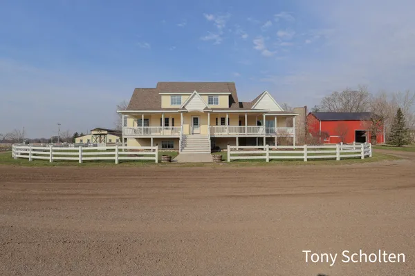 $1,374,900 | 16236 48th Avenue, Coopersville, MI 49404