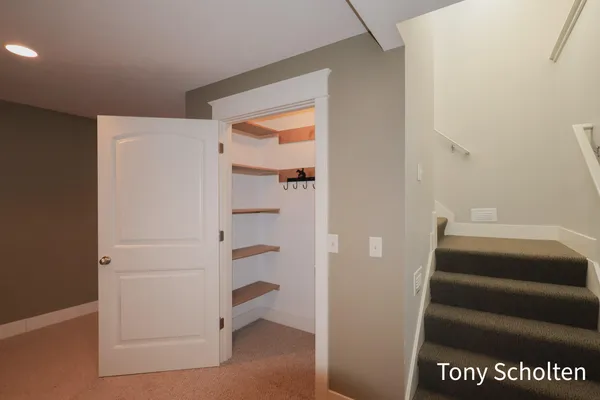 $1,374,900 | 16236 48th Avenue, Coopersville, MI 49404