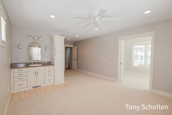 $1,374,900 | 16236 48th Avenue, Coopersville, MI 49404