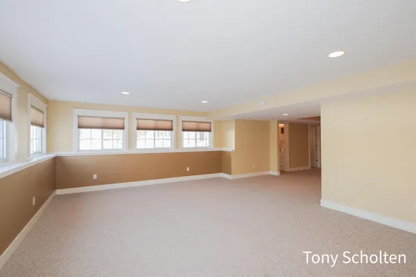 $1,374,900 | 16236 48th Avenue, Coopersville, MI 49404