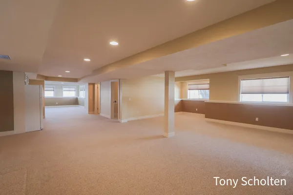 $1,374,900 | 16236 48th Avenue, Coopersville, MI 49404