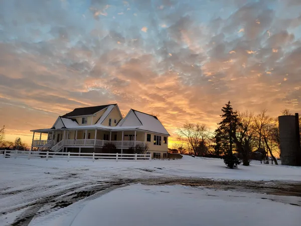 $1,374,900 | 16236 48th Avenue, Coopersville, MI 49404