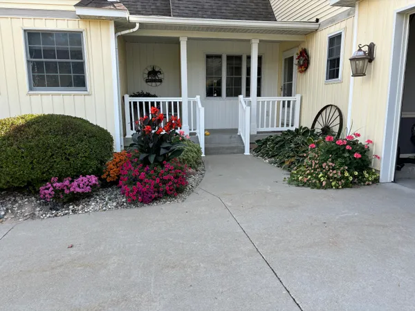 $1,374,900 | 16236 48th Avenue, Coopersville, MI 49404