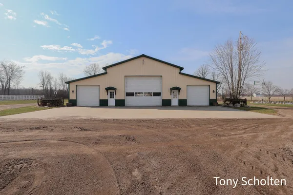 $1,374,900 | 16236 48th Avenue, Coopersville, MI 49404