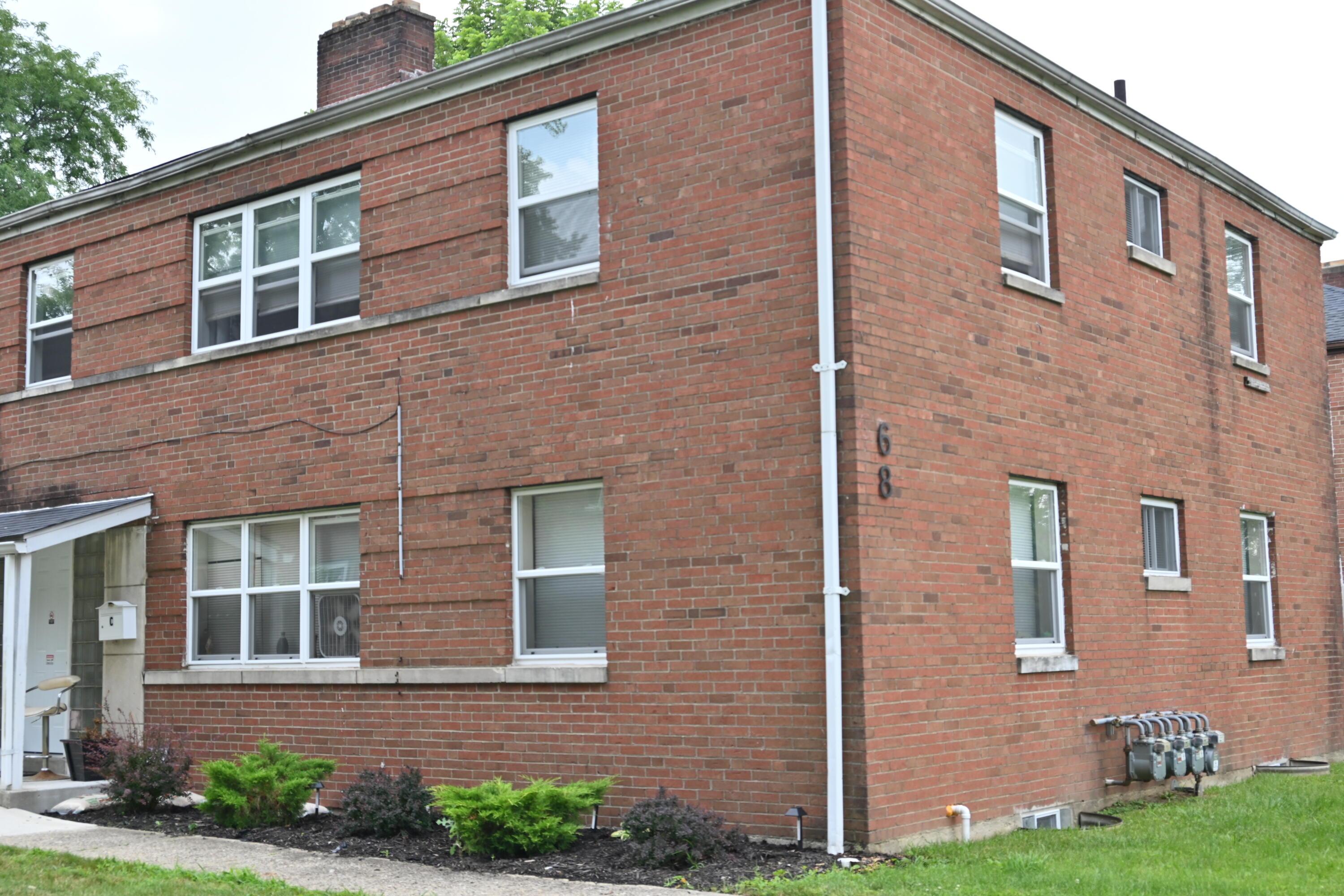 68 North Hampton Road, Unit C Columbus, OH 43213 - Photo 1 of 41 DSC_2409