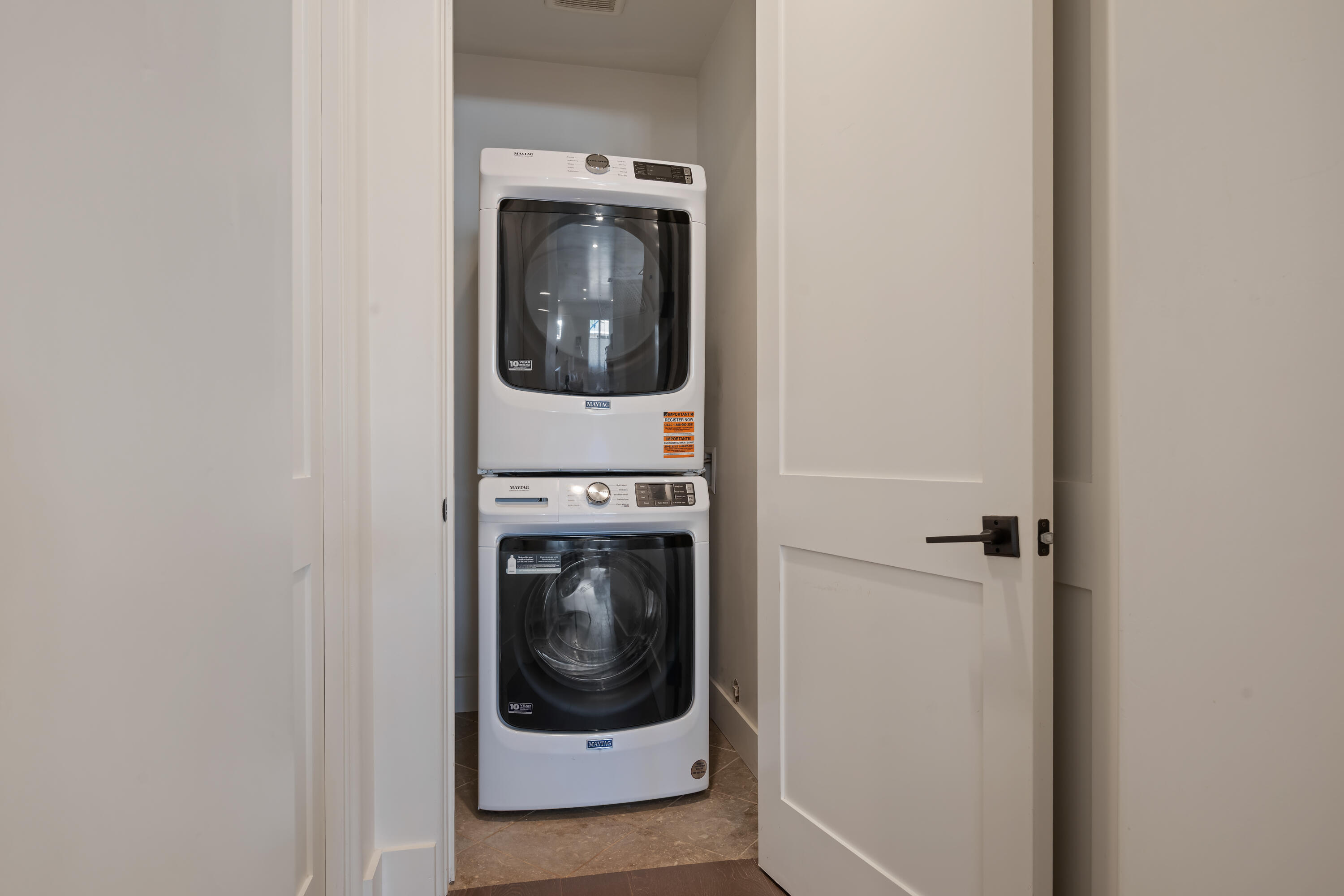 3728 State Street, Unit 135 Santa Barbara, CA 93105 - Photo 25 of 30 Laundry
