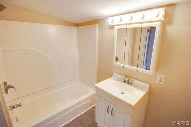 $79,000 | 3311 Sherman Street, Alton, IL 62002