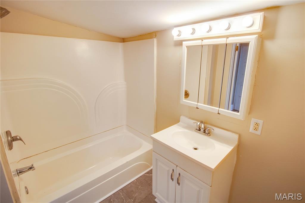 3311 Sherman Street Alton, IL 62002 - Photo 12 of 24