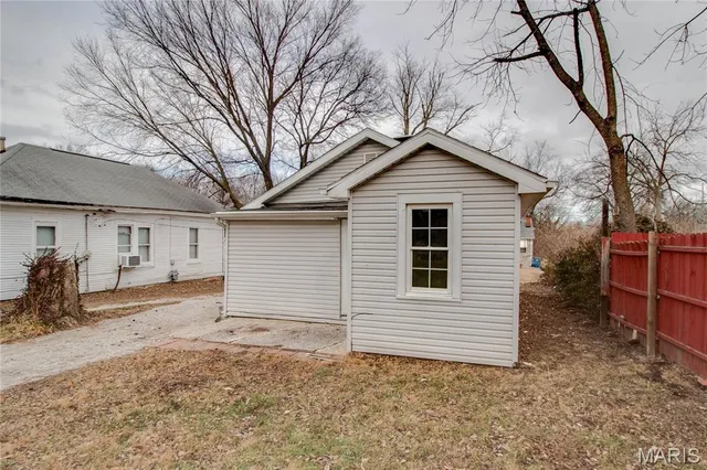 $79,000 | 3311 Sherman Street, Alton, IL 62002
