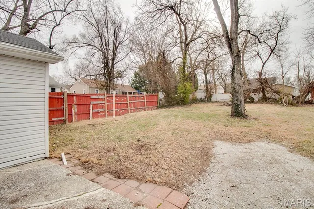 $79,000 | 3311 Sherman Street, Alton, IL 62002