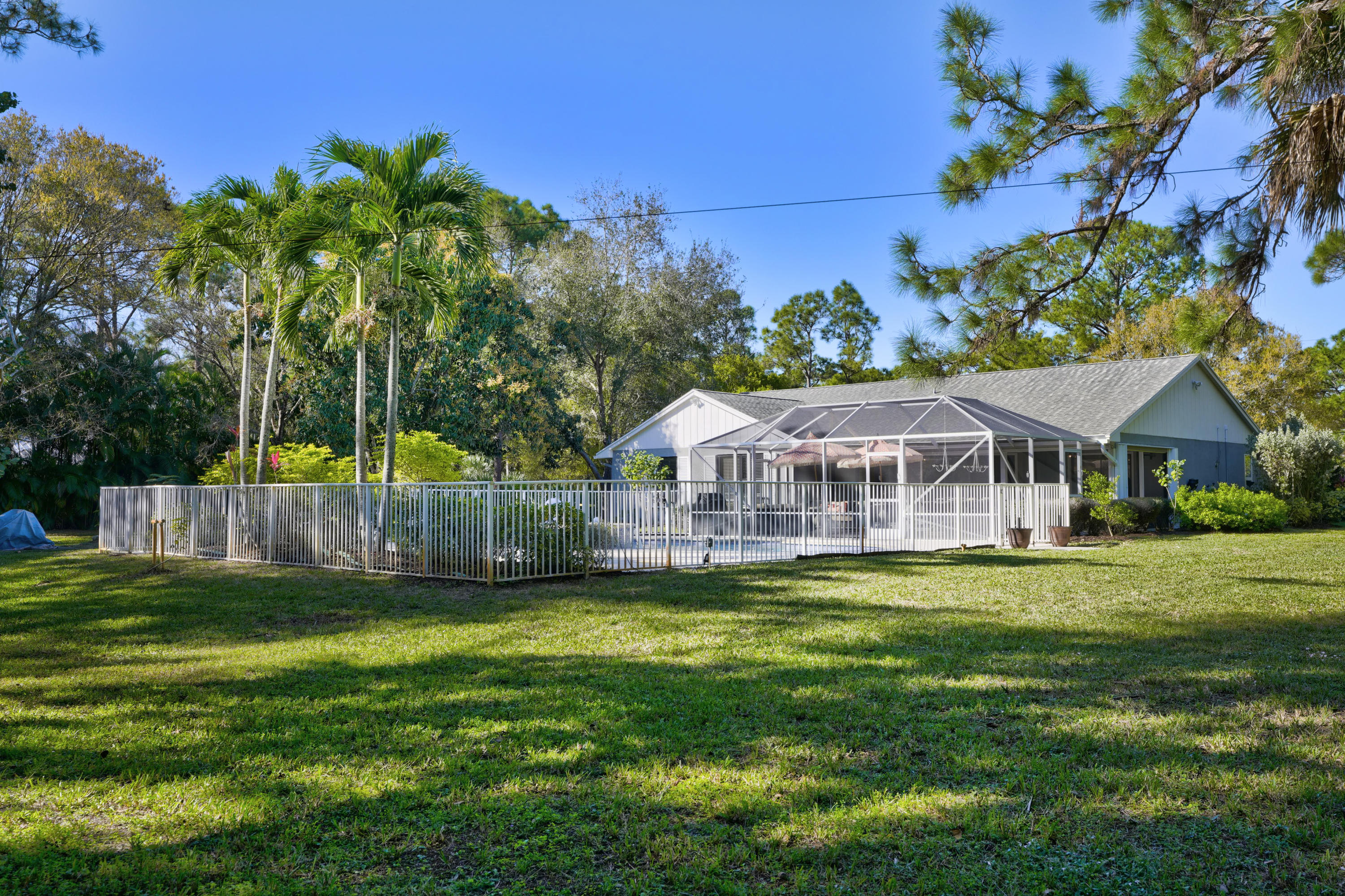 12910 165th Road North Jupiter, FL 33478 - Photo 44 of 47 Yard
