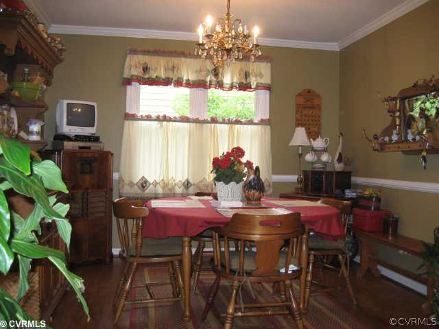 9727 Esmont Road Henrico, VA 23228 - Photo 5 of 12 Dining Room - Charming, Formal dining room with ne