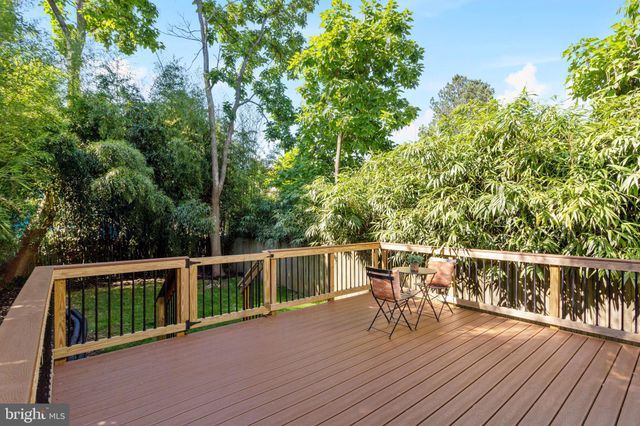 $885,000 | 5630 8th Road North, Arlington, VA 22205