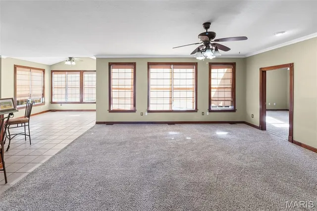 $450,000 | 404 Bluebird Lane, Jerseyville, IL 62052