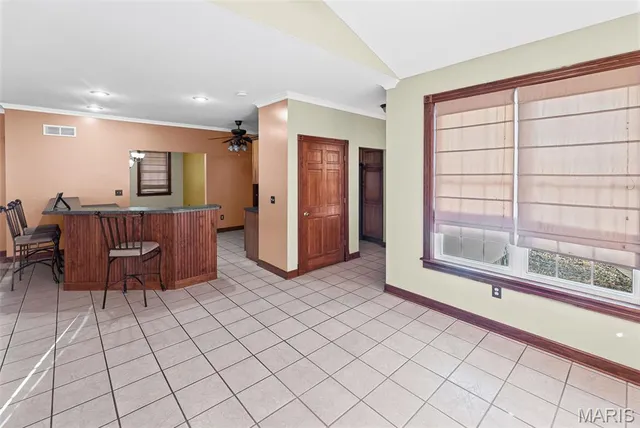 $450,000 | 404 Bluebird Lane, Jerseyville, IL 62052