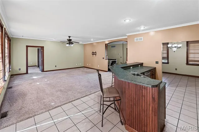 $450,000 | 404 Bluebird Lane, Jerseyville, IL 62052