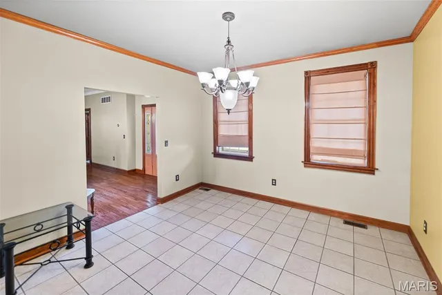 $450,000 | 404 Bluebird Lane, Jerseyville, IL 62052