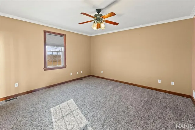 $450,000 | 404 Bluebird Lane, Jerseyville, IL 62052