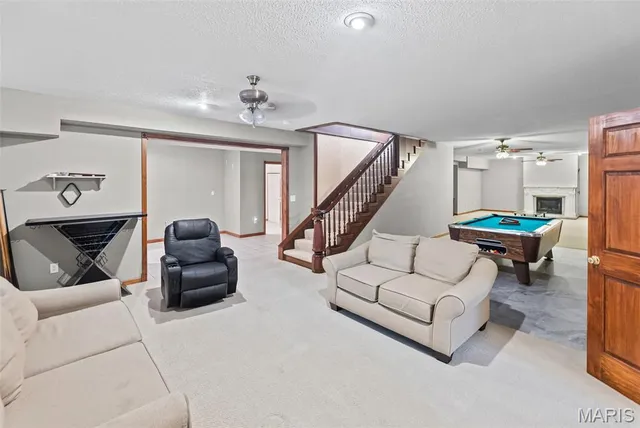 $450,000 | 404 Bluebird Lane, Jerseyville, IL 62052