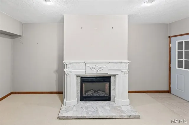 $450,000 | 404 Bluebird Lane, Jerseyville, IL 62052