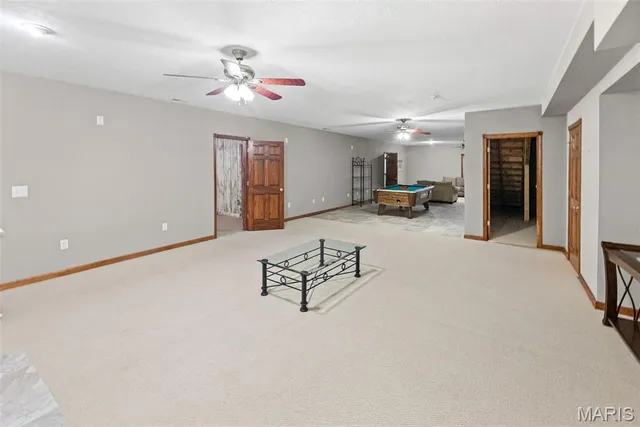 $450,000 | 404 Bluebird Lane, Jerseyville, IL 62052