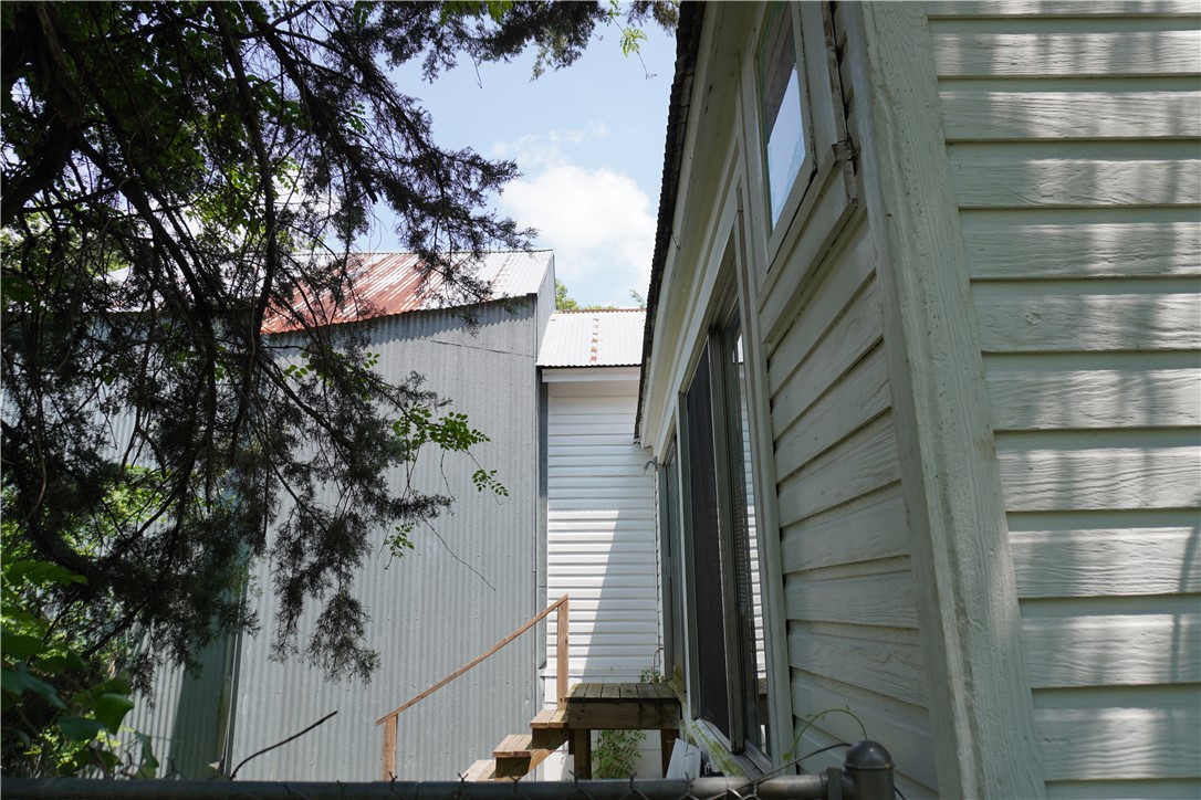 608 West 27th Street Bryan, TX 77803 - Photo 23 of 39 Exterior view of back deck