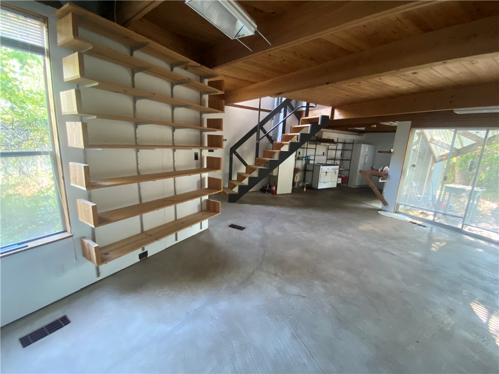 608 West 27th Street Bryan, TX 77803 - Photo 29 of 39 View of garage