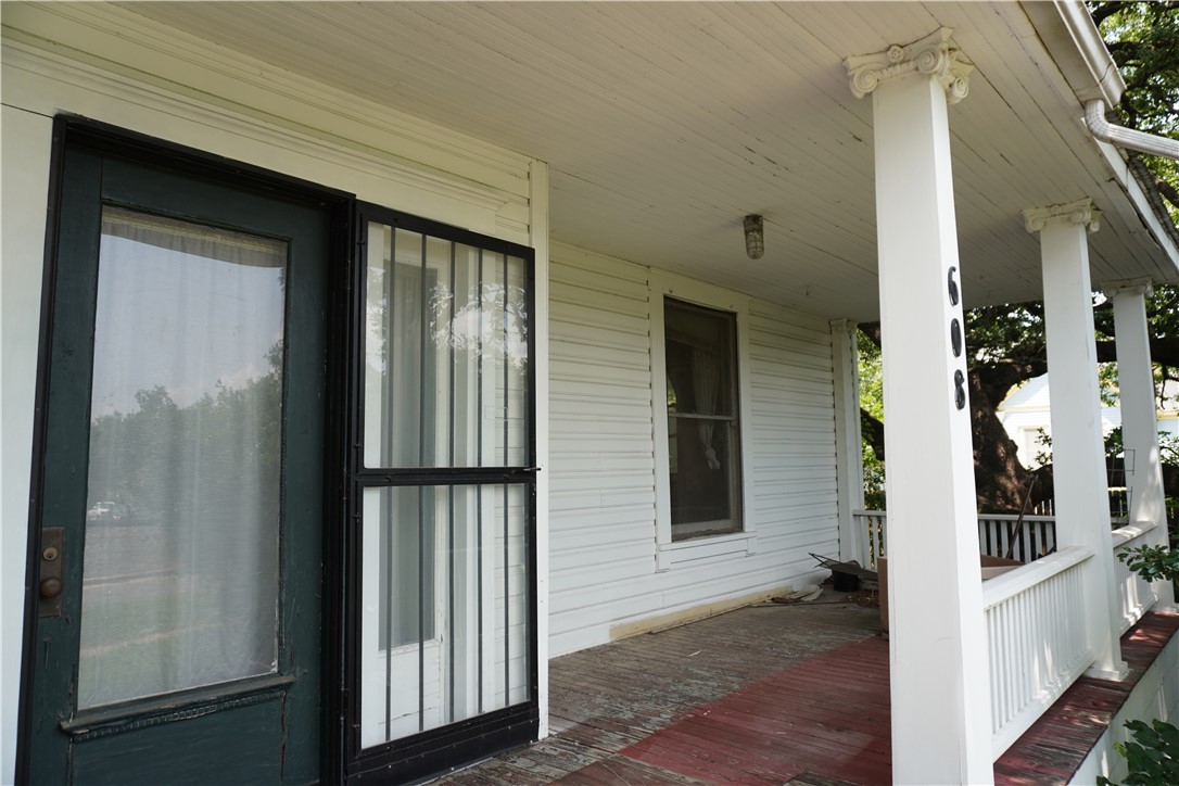 608 West 27th Street Bryan, TX 77803 - Photo 4 of 39 View of covered front porch