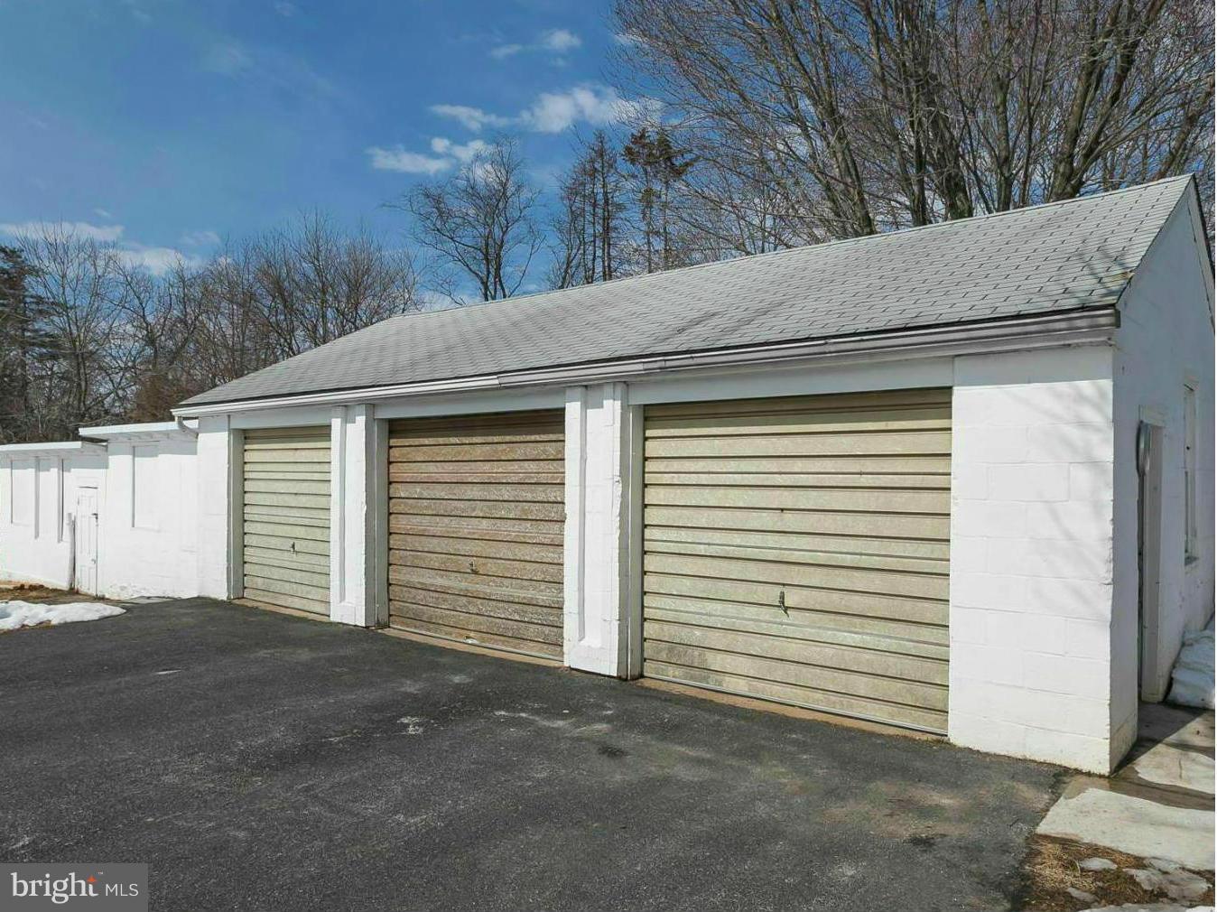 13008 Fork Road Baldwin, MD 21013 - Photo 22 of 25 3 car garage, plus additional 2 out buildings