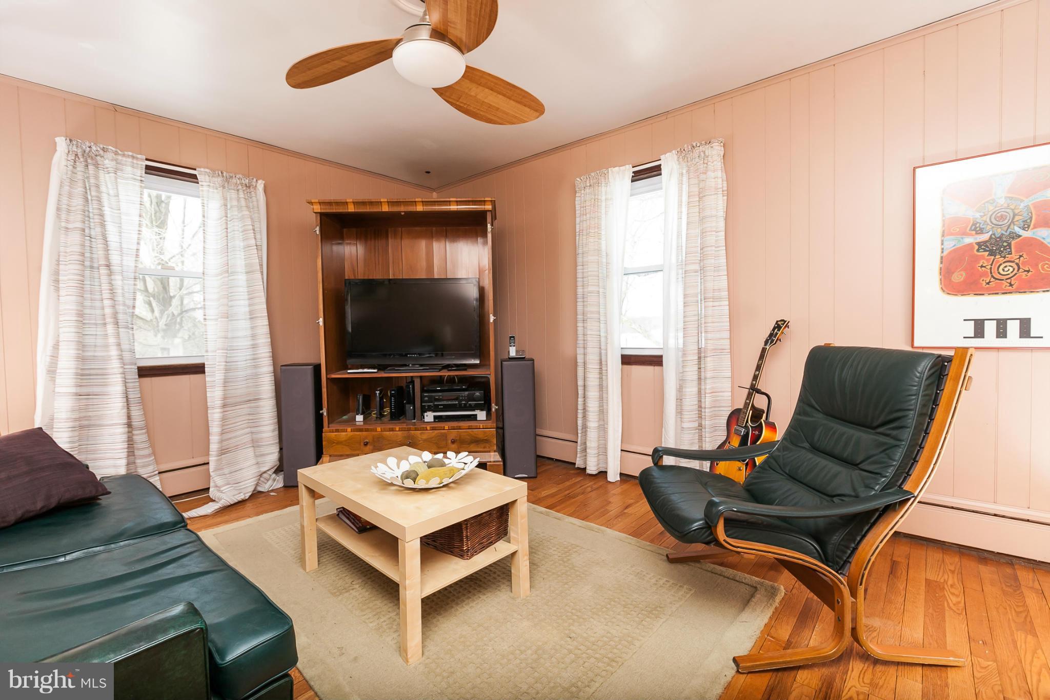 13008 Fork Road Baldwin, MD 21013 - Photo 10 of 25 1st bedroom currently used as den