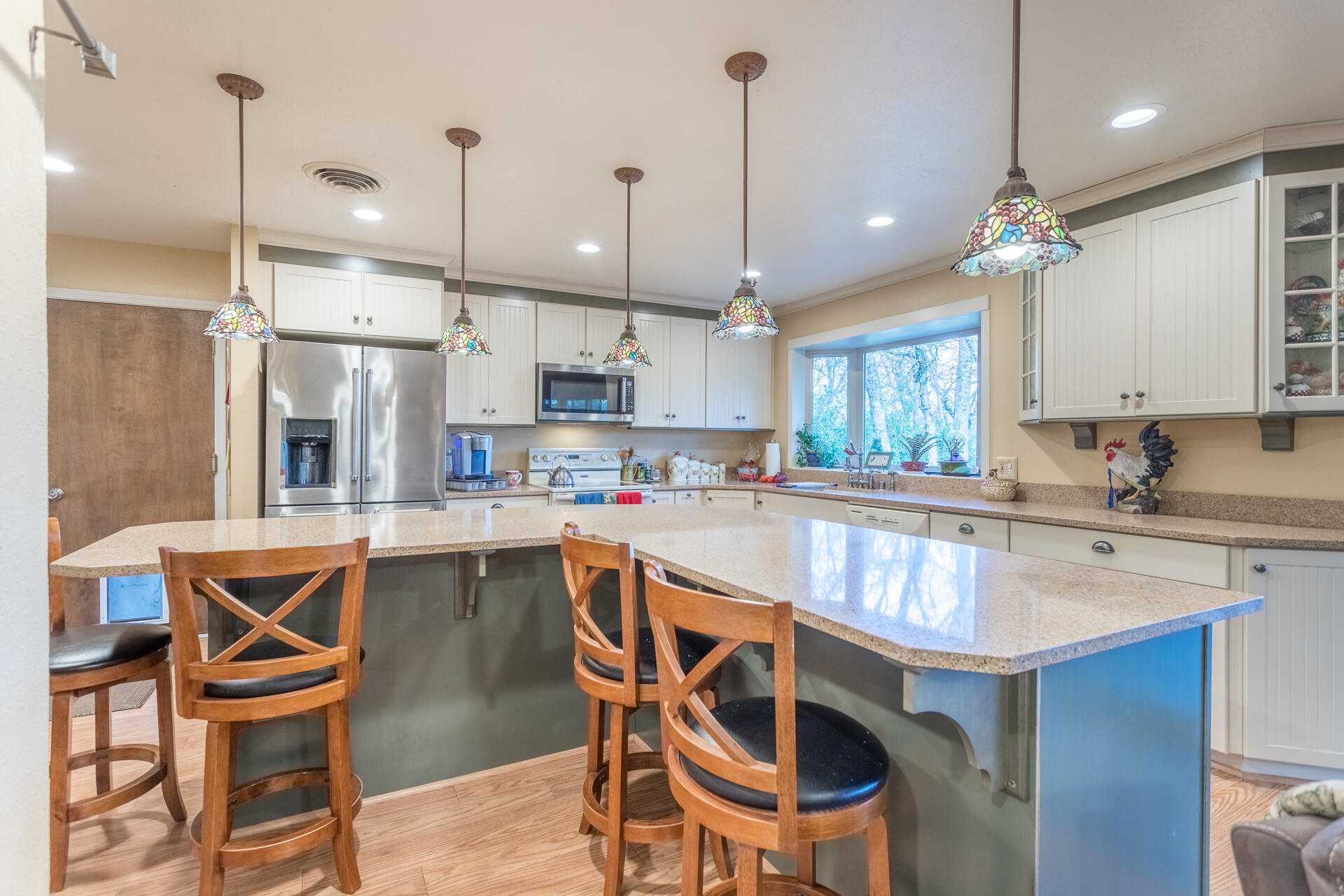 11645 Palo Duro Road Redding, CA 96003 - Photo 15 of 35 kitchen