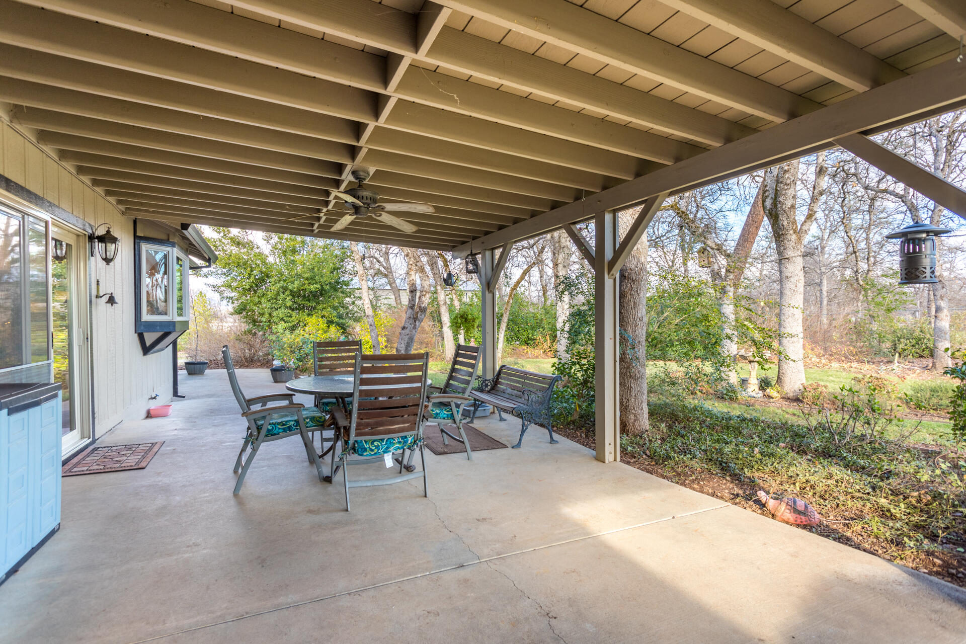 11645 Palo Duro Road Redding, CA 96003 - Photo 27 of 35 back patio