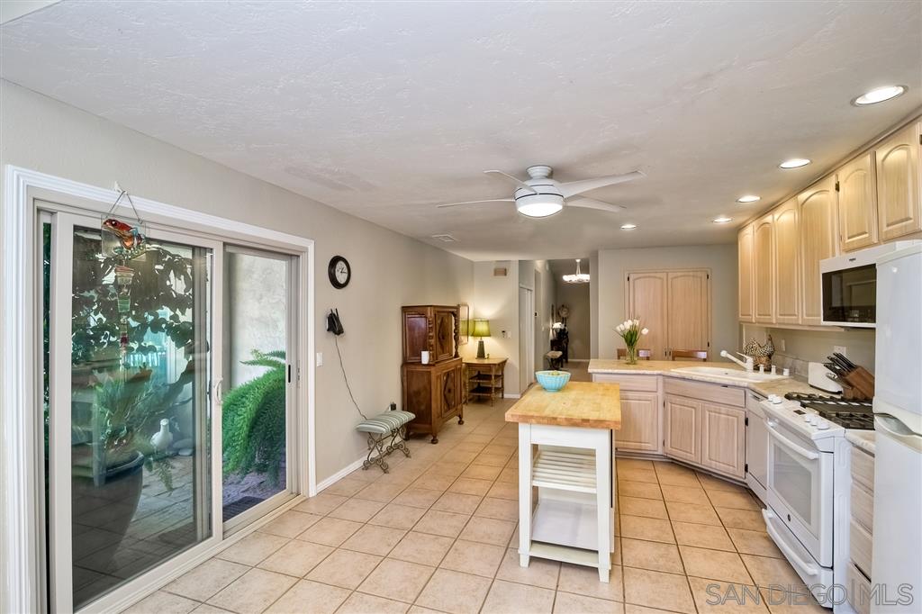 13324 Racquet Court Poway, CA 92064 - Photo 6 of 24