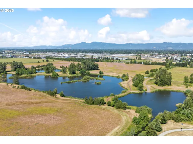 $499,400 | 974 Legacy Lane, Eugene, OR 97402