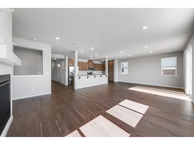 $499,400 | 974 Legacy Lane, Eugene, OR 97402